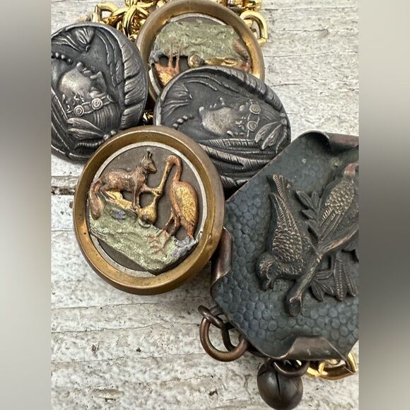 Vintage Assemblage Antique Button On 80s Chain Necklace WOW - Picture 14 of 14